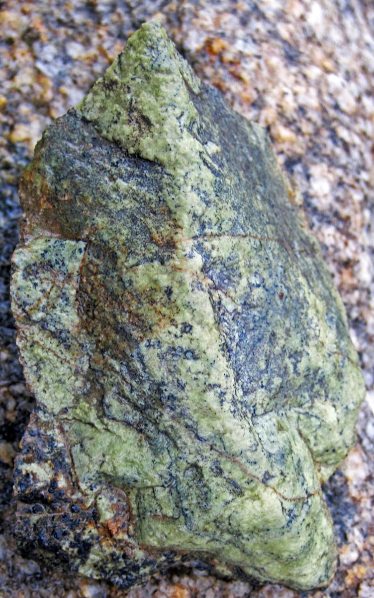 Photograph of Serpentinite (Hydrated Antigorite–Lizardite Ultramafic Rock)