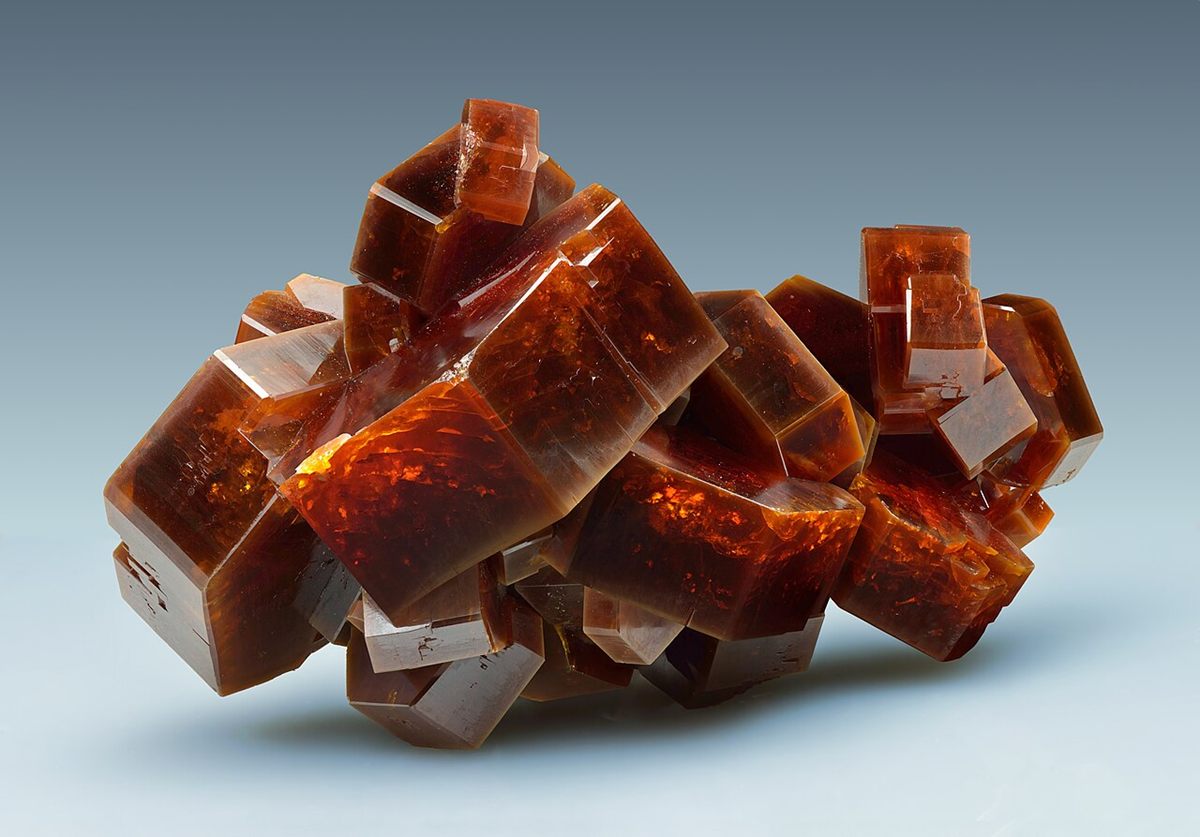 Photograph of Vanadinite (Pb₅(VO₄)₃Cl • Hexagonal Lead Chlorovanadate)